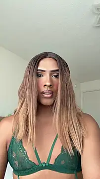 Snapshot of Ashleythelatina chatting on June 22, 2026, 3:20 pm Ashleythelatina online show from June 22, 2026, 3:20 pm