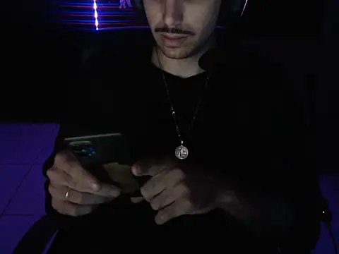 Snapshot of ExItEdErabbtis chatting on November 14, 2025, 1:53 am ExItEdErabbtis online show from November 14, 2025, 1:53 am