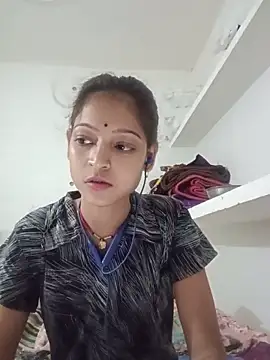 Snapshot of Mohnicute chatting on June 6, 2026, 5:29 pm Mohnicute online show from June 6, 2026, 5:29 pm
