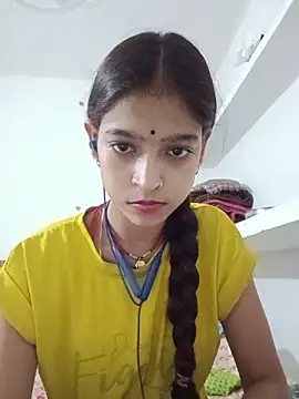 Snapshot of Mohnicute chatting on June 2, 2026, 6:19 pm Mohnicute online show from June 2, 2026, 6:19 pm