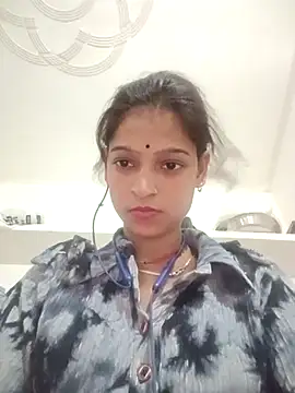 Snapshot of Mohnicute chatting on May 1, 2026, 11:48 am Mohnicute online show from May 1, 2026, 11:48 am