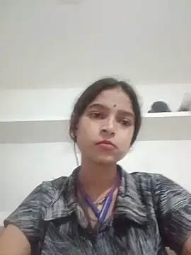 Snapshot of Mohnicute chatting on May 27, 2026, 6:48 pm Mohnicute online show from May 27, 2026, 6:48 pm