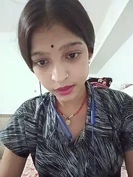 Snapshot of Mohnicute chatting on May 12, 2026, 1:17 pm Mohnicute online show from May 12, 2026, 1:17 pm