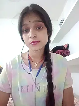 Snapshot of Mohnicute chatting on May 9, 2026, 6:11 pm Mohnicute online show from May 9, 2026, 6:11 pm