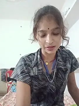Snapshot of Mohnicute chatting on May 23, 2026, 7:57 pm Mohnicute online show from May 23, 2026, 7:57 pm