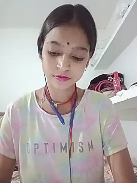 Snapshot of Mohnicute chatting on May 19, 2026, 1:07 pm Mohnicute online show from May 19, 2026, 1:07 pm