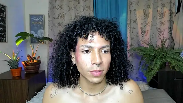 Angel White25 online show from February 3, 2026, 2:53 am