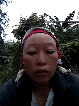 girl-hot2x online show from December 2, 2025, 11:39 pm