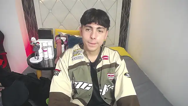 Samu FoXXX online show from November 14, 2025, 8:23 pm