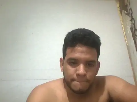 josecamsex27 online show from December 15, 2025, 3:29 pm