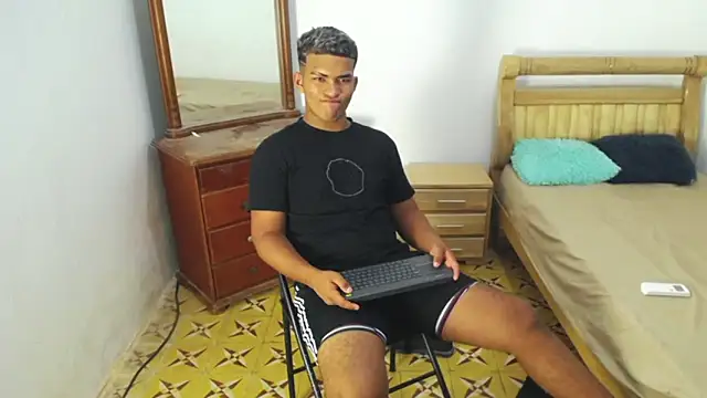 mathews    online show from December 18, 2025, 3:11 am