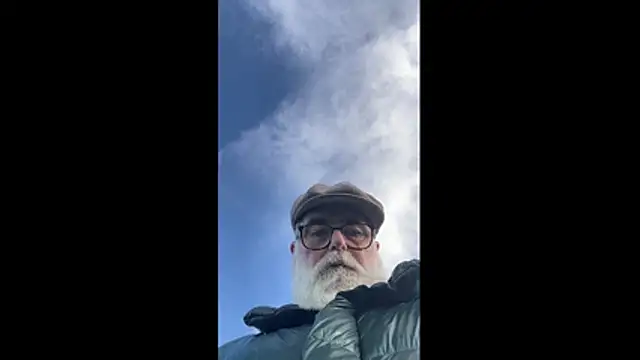 LeatherSdaddy online show from December 2, 2025, 1:02 pm