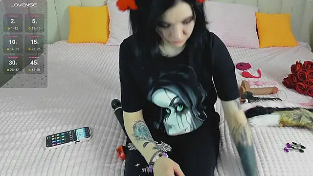 Lina Moony online show from February 18, 2026, 1:58 am