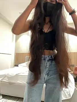 Riya 917 online show from February 26, 2026, 4:12 am