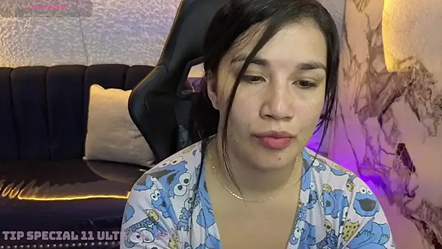 Snapshot of Violetta_jhonson_a chatting on June 27, 2026, 4:18 am Violetta jhonson a online show from June 27, 2026, 4:18 am