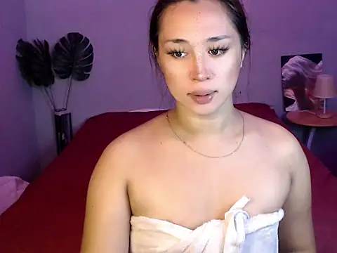 fuckable Thanya online show from March 26, 2026, 3:49 am