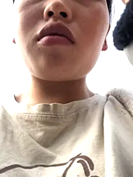 Snapshot of luna-sexxy chatting on November 15, 2025, 12:36 am luna-sexxy online show from November 15, 2025, 12:36 am