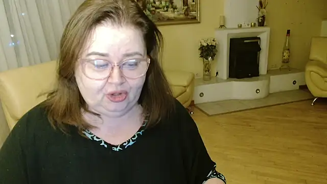 Natali-Gucci online show from November 30, 2025, 9:26 pm