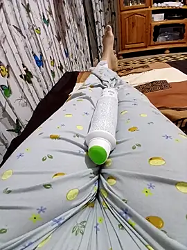 Tota sexi online show from May 19, 2026, 7:43 pm
