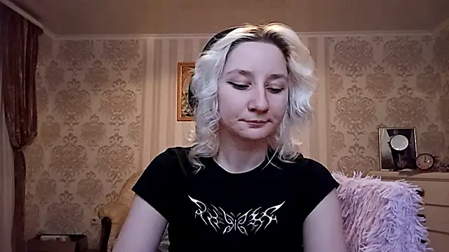 Snapshot of KyokoAck chatting on December 16, 2025, 3:05 pm KyokoAck online show from December 16, 2025, 3:05 pm