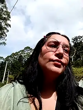 SaloGray8 online show from February 9, 2026, 3:43 pm