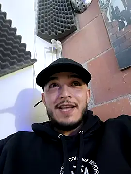 mohamedkarimm online show from November 16, 2025, 1:54 am