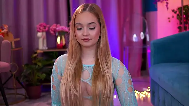 ElyssawetXX online show from November 21, 2025, 8:08 pm