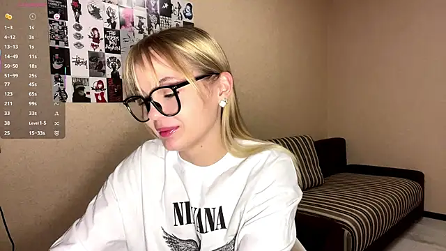 JestineParslow online show from December 2, 2025, 8:21 pm