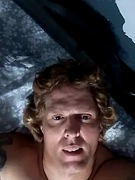 Snapshot of heathbar33 chatting on November 11, 2025, 4:35 pm heathbar33 online show from November 11, 2025, 4:35 pm