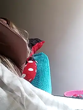 chrystal sl852 online show from February 14, 2026, 10:10 pm