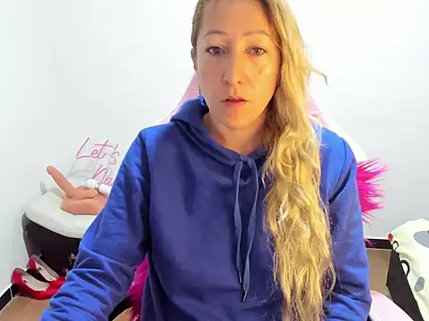 chrystal sl852 online show from December 1, 2025, 10:27 am