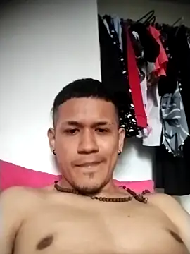 Snapshot of Chris____Col chatting on November 13, 2025, 3:05 pm Chris Col online show from November 13, 2025, 3:05 pm