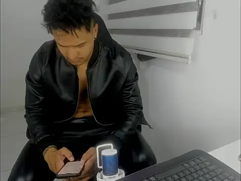 master leather online show from March 24, 2026, 7:36 pm