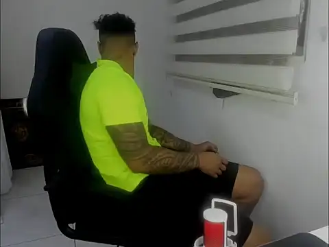 master leather online show from March 25, 2026, 1:32 pm