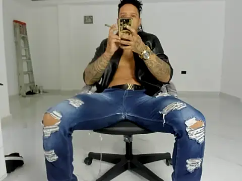 master leather online show from March 30, 2026, 11:33 am