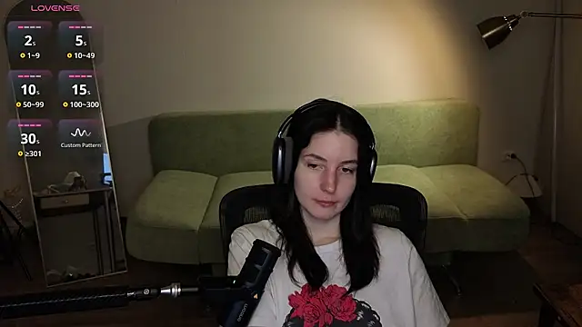 Snapshot of v_crizis324 chatting on July 23, 2026, 2:03 pm v crizis324 online show from July 23, 2026, 2:03 pm