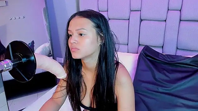 Sara rhoades online show from November 27, 2025, 11:43 am