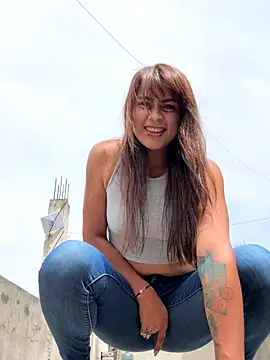 Snapshot of valeria_absurdah chatting on December 4, 2025, 6:18 pm valeria absurdah online show from December 4, 2025, 6:18 pm