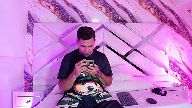 Alexander Halls online show from March 5, 2026, 1:30 pm