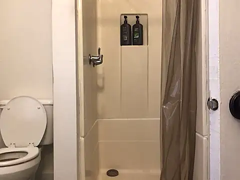 ch31285 online show from April 4, 2026, 8:37 pm