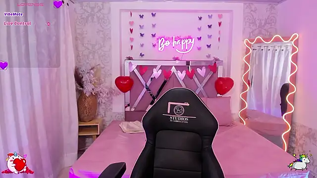 ISABELA TAY online show from February 23, 2026, 11:33 am