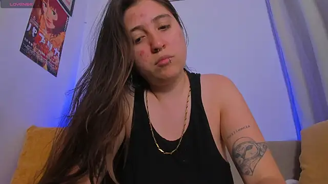 Ana Torres  online show from May 8, 2026, 9:51 pm
