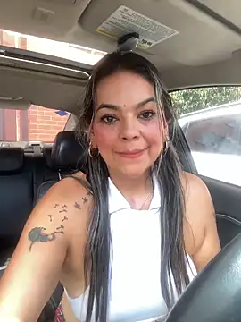 tasha velvet online show from April 18, 2026, 6:32 pm