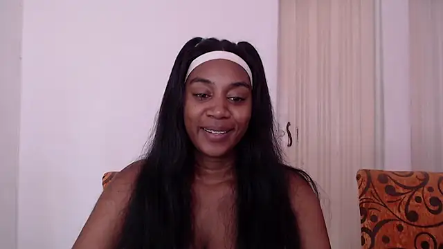 Snapshot of AishaOwens chatting on May 12, 2026, 9:32 pm AishaOwens online show from May 12, 2026, 9:32 pm