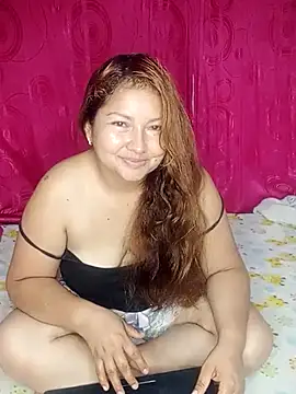 Snapshot of Alixx_01 chatting on December 16, 2025, 3:00 am Alixx 01 online show from December 16, 2025, 3:00 am