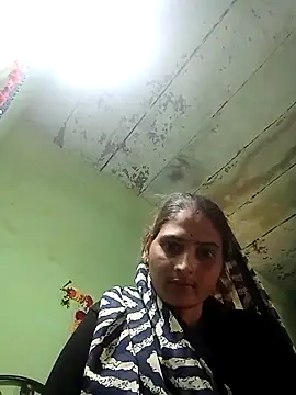 Snapshot of Nelug chatting on November 16, 2025, 5:12 am Nelug online show from November 16, 2025, 5:12 am