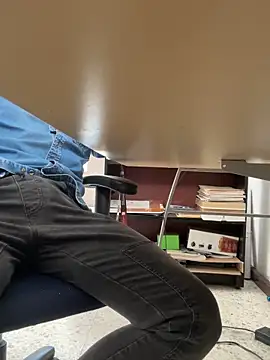 Snapshot of Dihotbi chatting on November 21, 2025, 9:14 pm Dihotbi online show from November 21, 2025, 9:14 pm