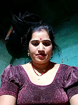 Hot kamla online show from April 24, 2026, 10:28 am