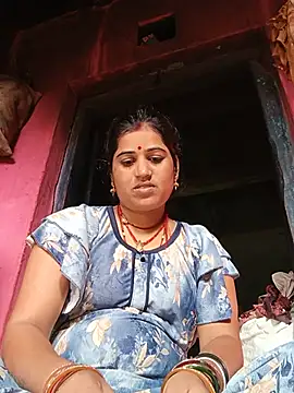 Snapshot of Hot_kamla chatting on July 23, 2026, 2:20 am Hot kamla online show from July 23, 2026, 2:20 am