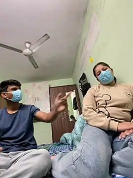 Cute hotzara online show from November 26, 2025, 4:34 am